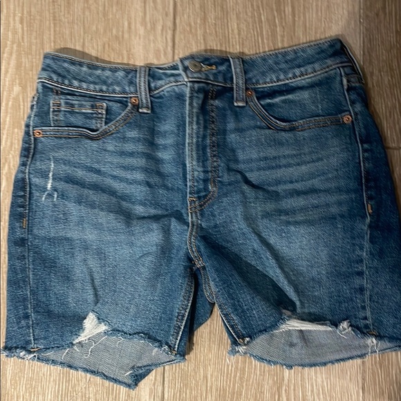 Old Navy Blue Jean Shorts with Distressed Hem (B) - Picture 1 of 4